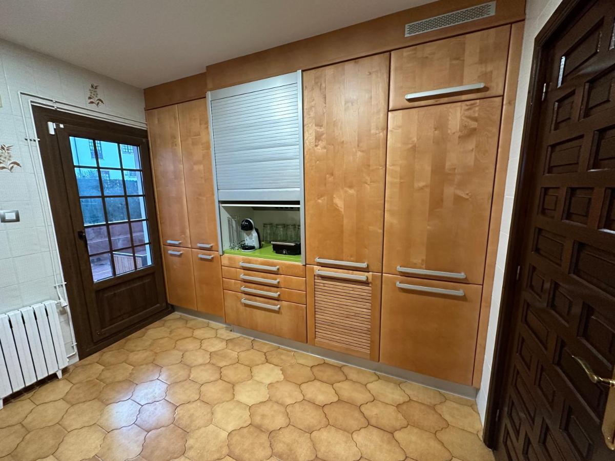 Apartamento Plaza Del Rey Santillana del Mar Eksteriør billede